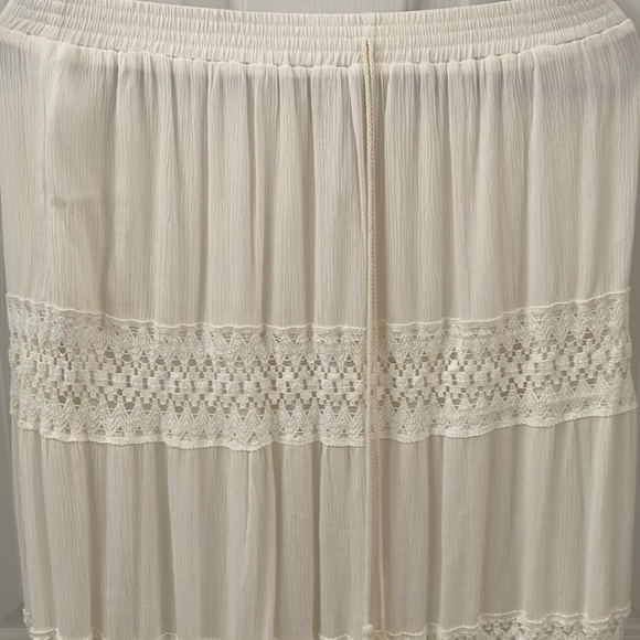 Cream boho maxi skirt NWT - Picture 2 of 4